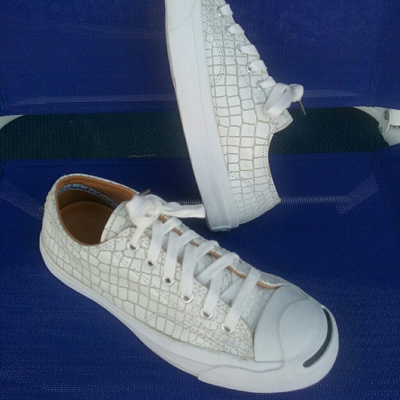 converse crocodile leather